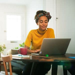 Atlantic Broadband, Woman on laptop