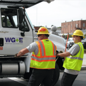 WG&E engineers pull fiber during network installation