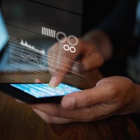 smartphone contact tracing image