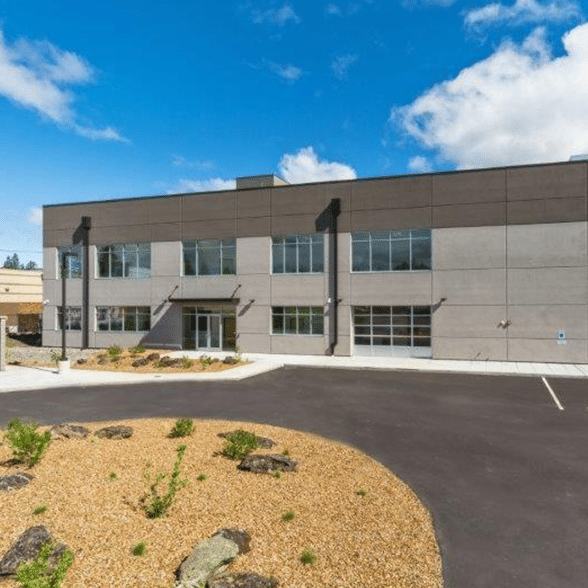 Big Ambitions: Oregon Co-ops Buy Majority Stake in Data Center