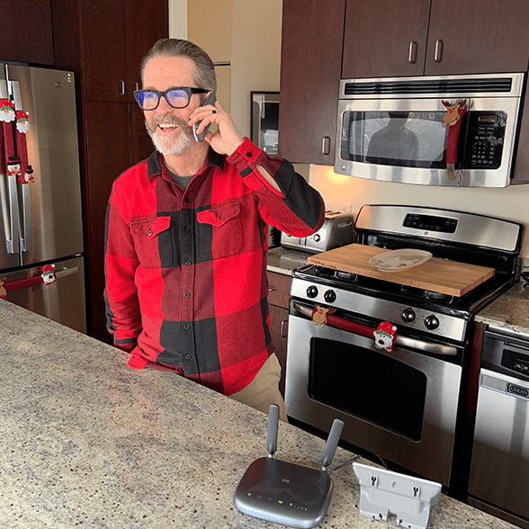 Community Phone Aims to Cash in on Simple Landline Replacement