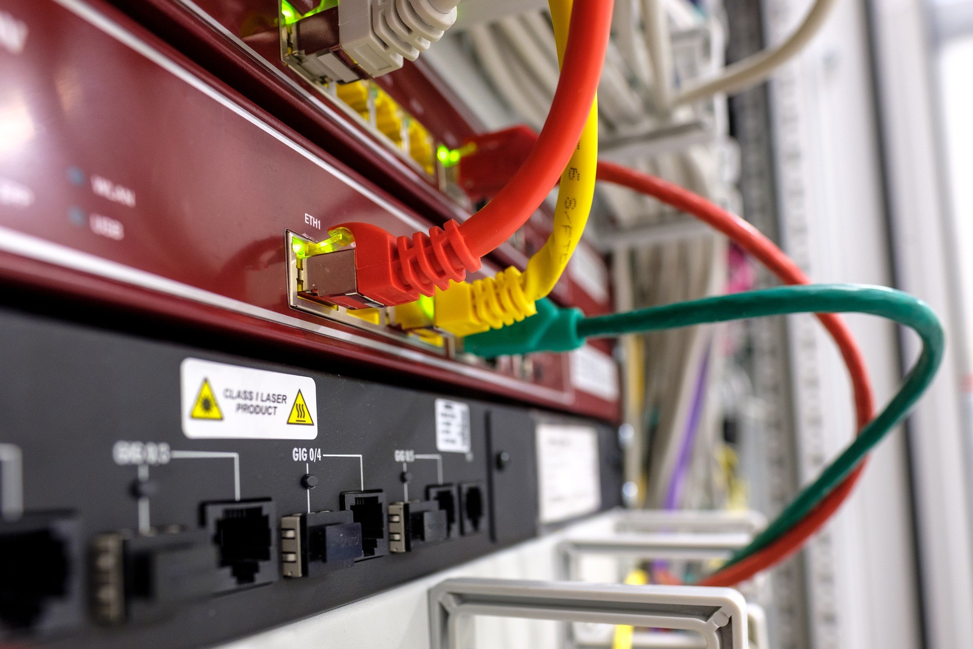 broadband network router