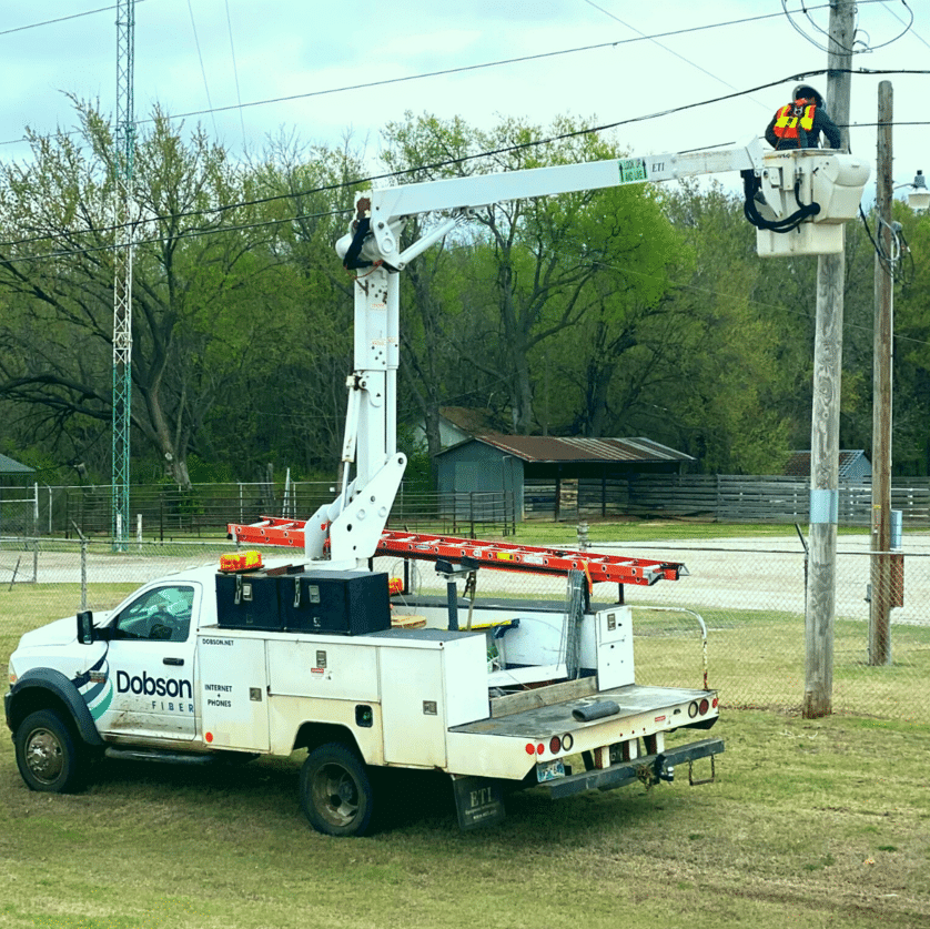 Dobson Fiber Partners with Oklahoma Gas and Electric on Fiber Build